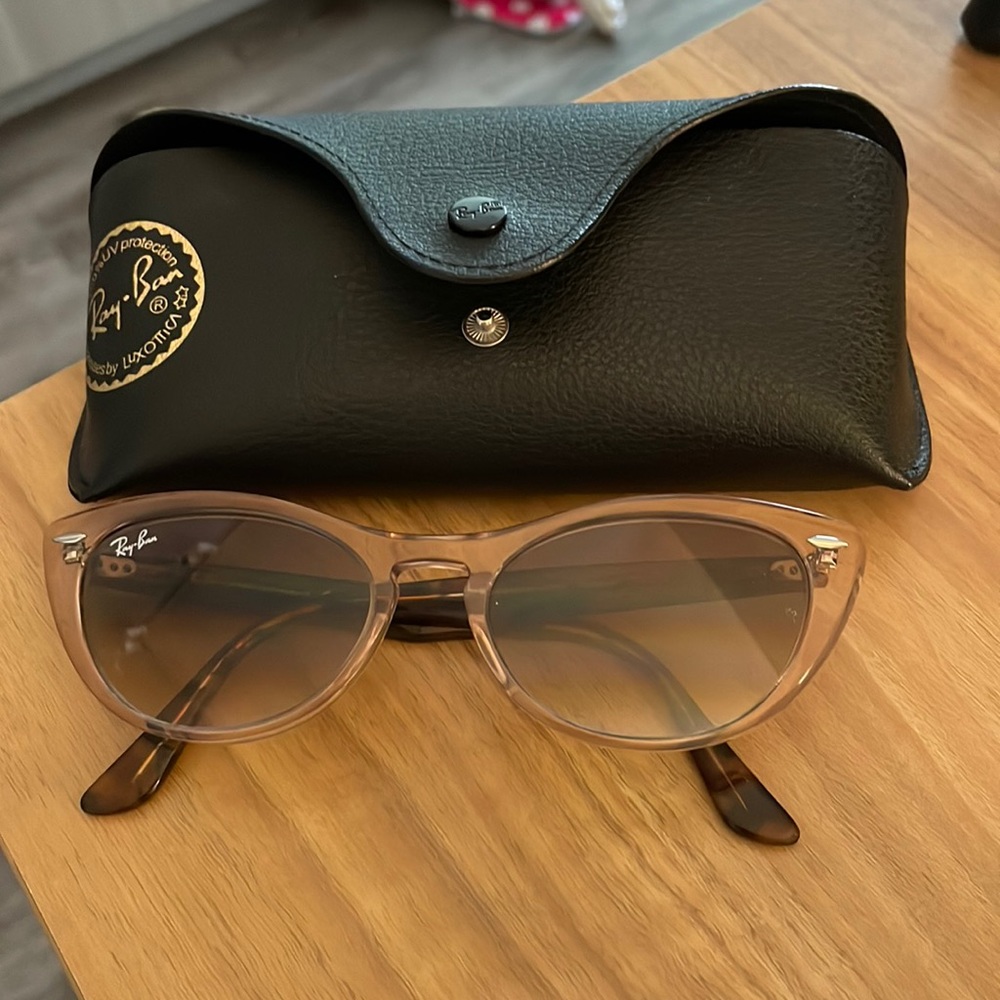 Cateye Raybans